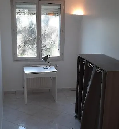 Guest house Colocation Maison - Pres De Lyon *